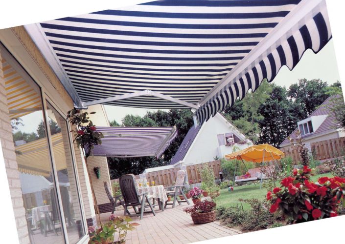 AWNINGS-SCREENS-BINDER-1-1-705×500